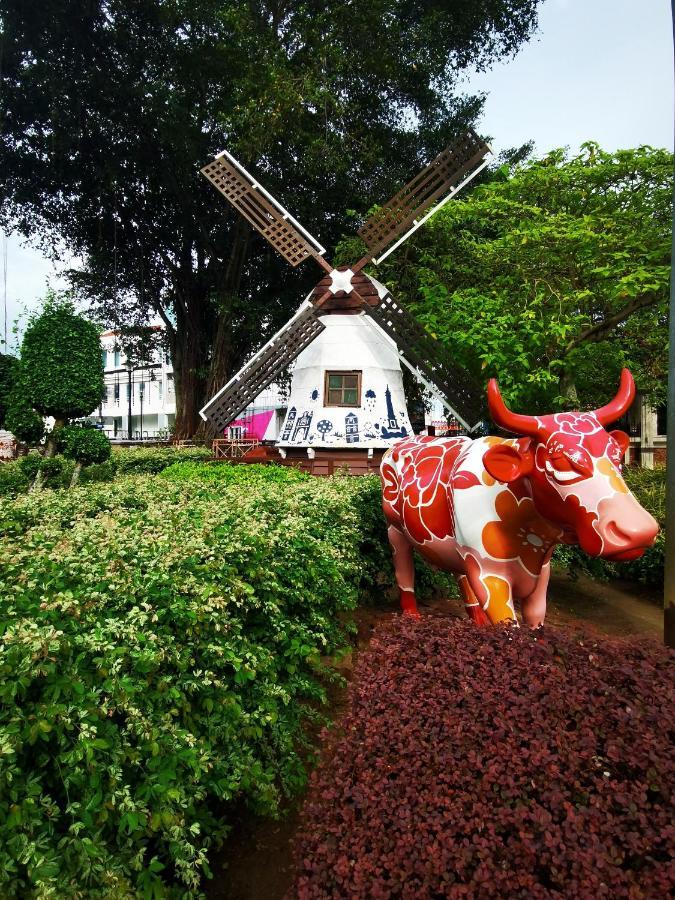 Bandar Melaka Family Bungalow Private Pool Bbq Wifi Netflix Exterior foto