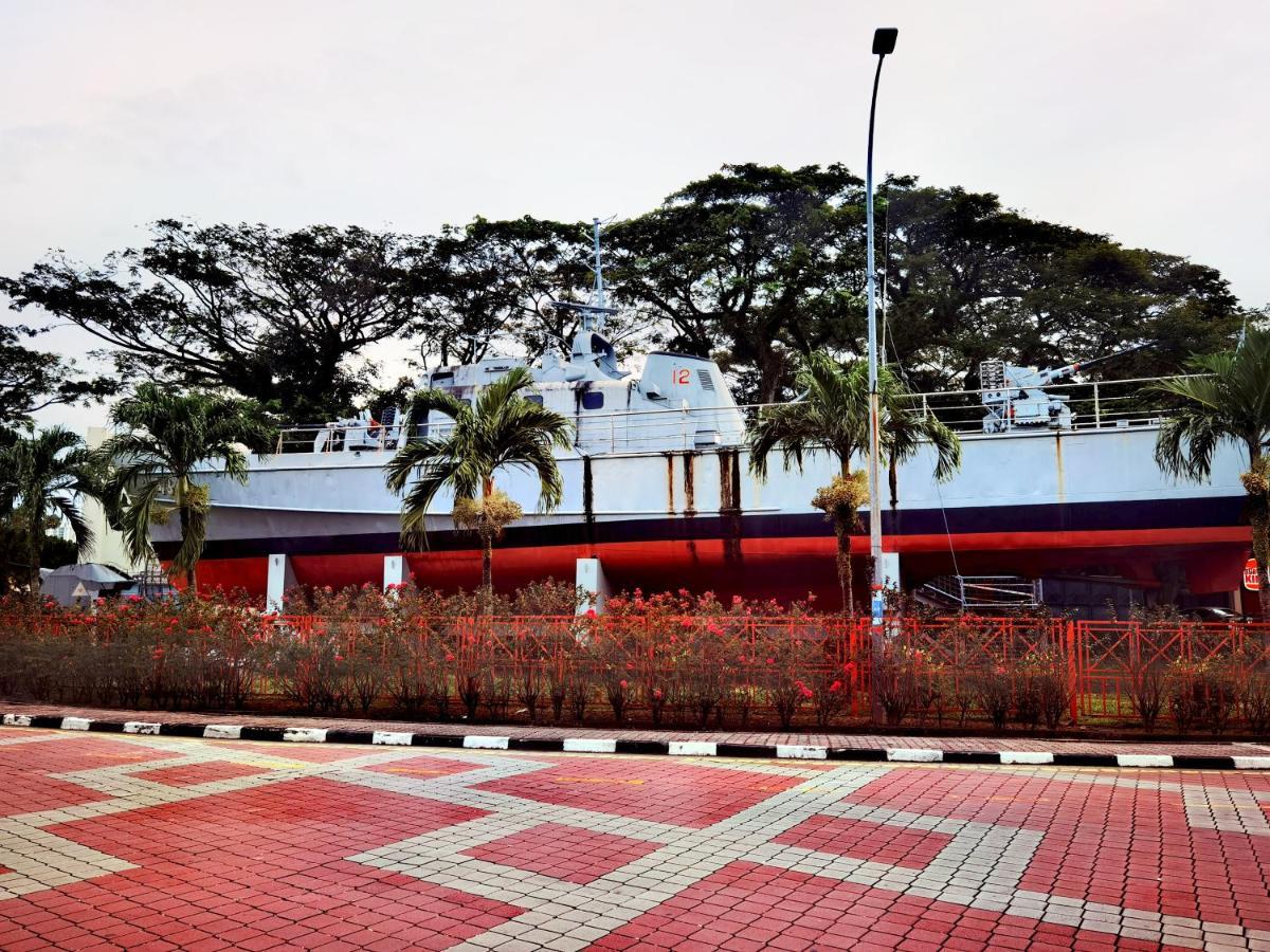 Bandar Melaka Family Bungalow Private Pool Bbq Wifi Netflix Exterior foto