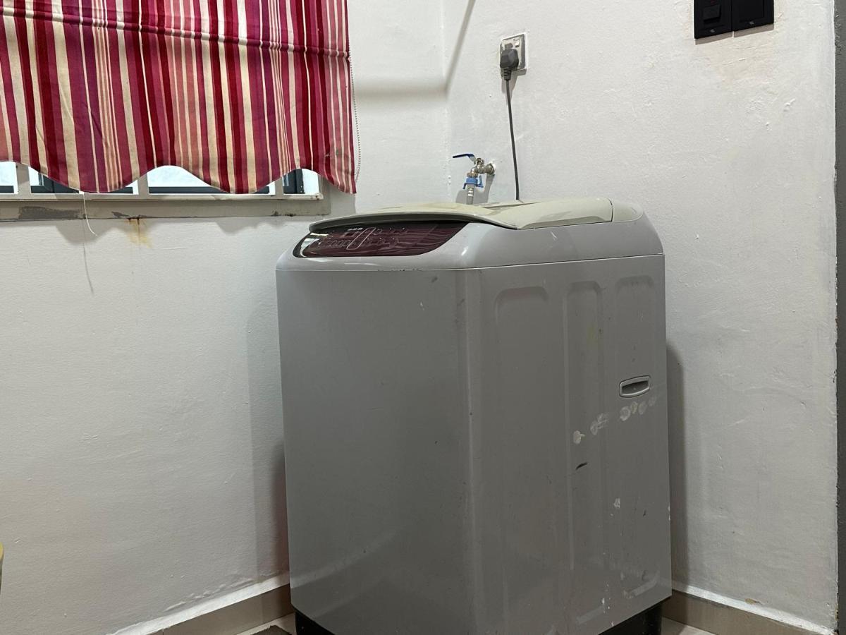 Bandar Melaka Family Bungalow Private Pool Bbq Wifi Netflix Exterior foto