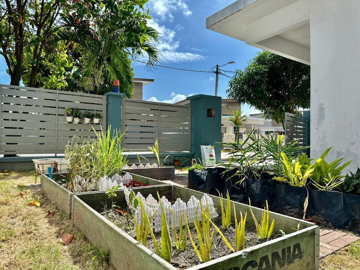 Bandar Melaka Family Bungalow Private Pool Bbq Wifi Netflix Exterior foto